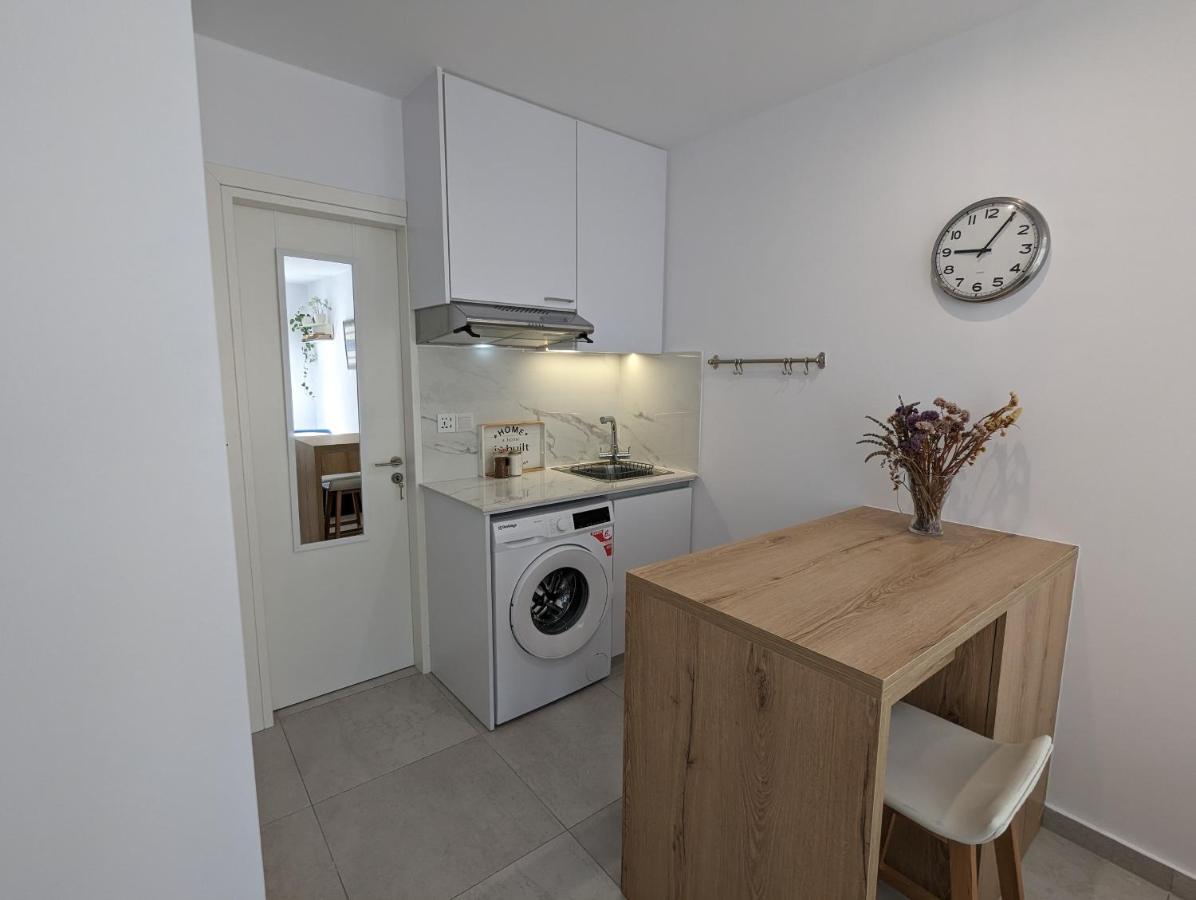 Modern & Cozy Studio W/ Backyard Near City Center Λεμεσός Εξωτερικό φωτογραφία